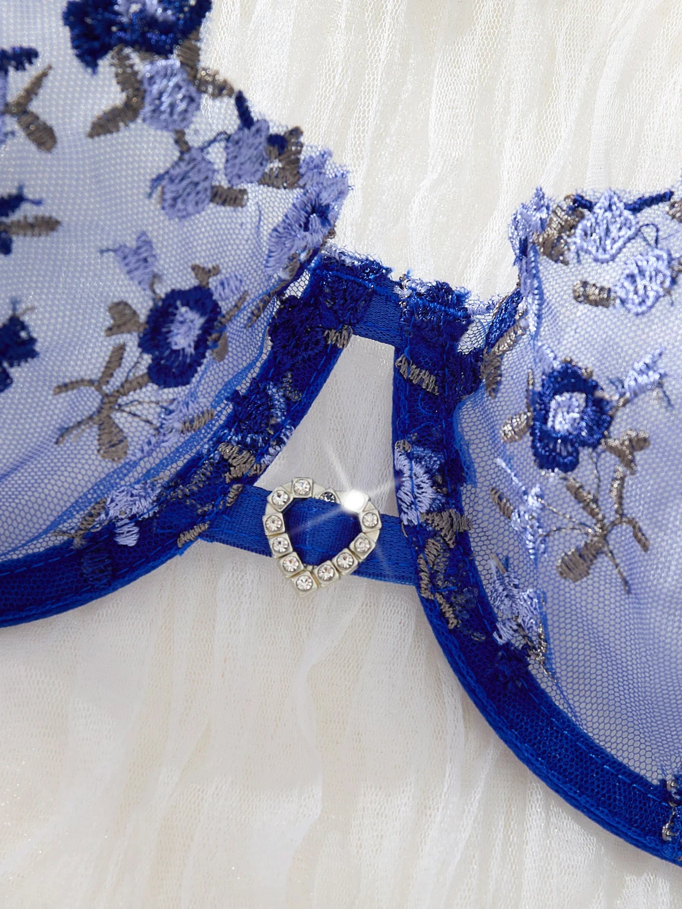 Blue Embroidered Floral Lingerie Set - Sexy Bra And G-string Combo with Heart Decoration Underwear Set for Women