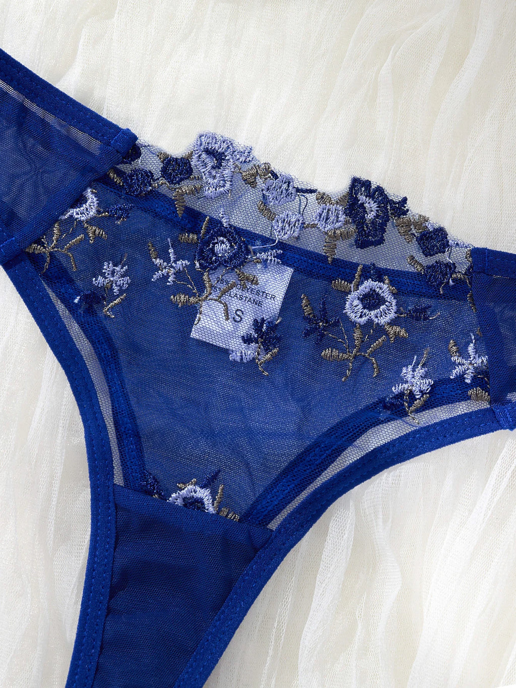 Blue Embroidered Floral Lingerie Set - Sexy Bra And G-string Combo with Heart Decoration Underwear Set for Women