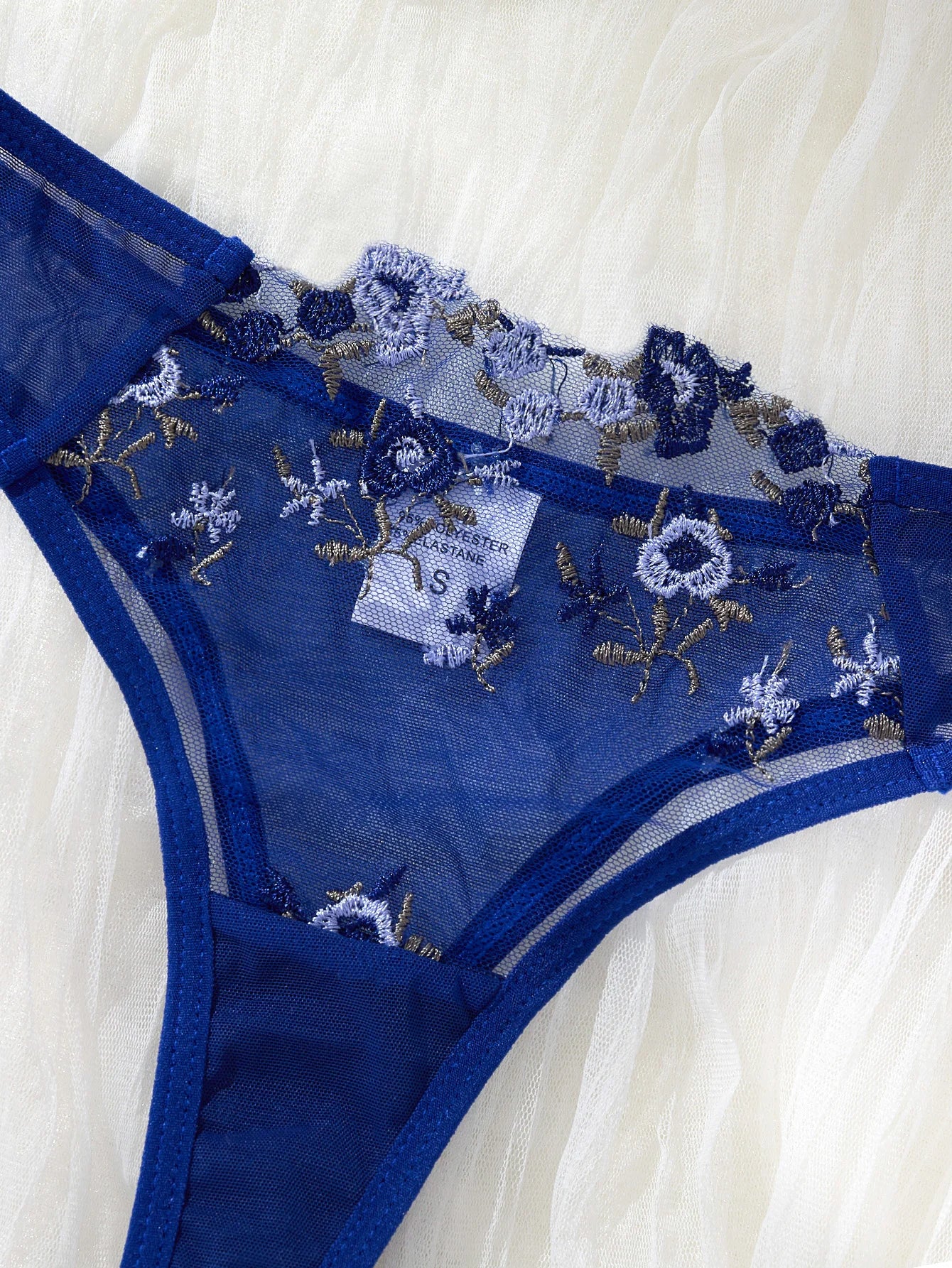 Blue Embroidered Floral Lingerie Set - Sexy Bra And G-string Combo with Heart Decoration Underwear Set for Women